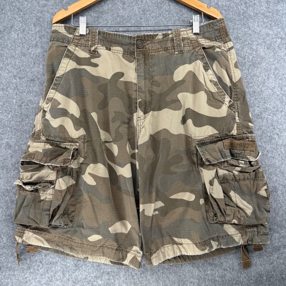 Y2K Aeropostale Cargo Shorts Mens 34 Green Camo 10" Inseam Utility Army Pocket